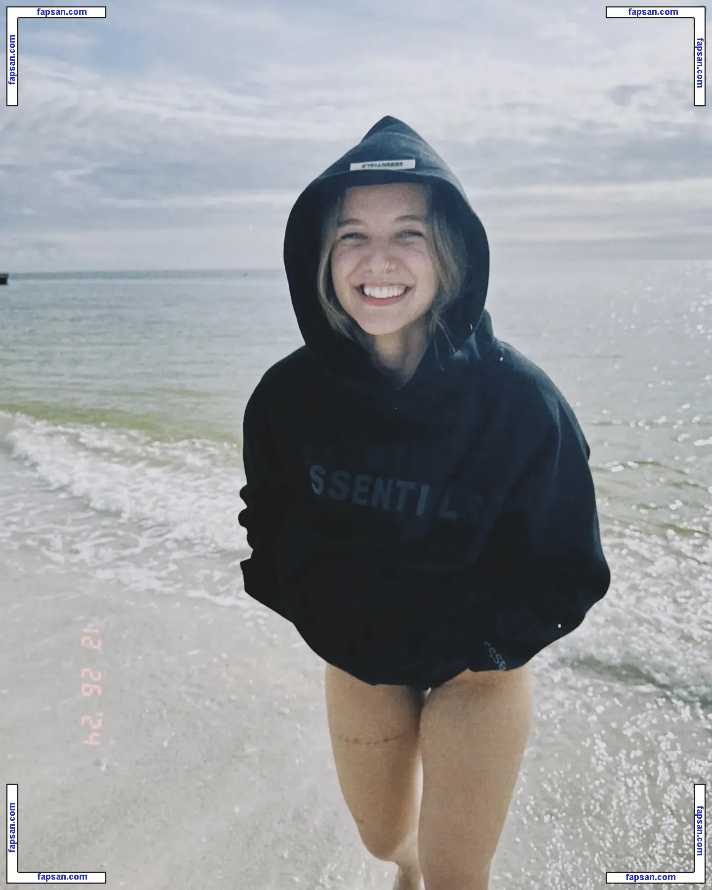 Sophia Condensa nude photo #0019 from OnlyFans