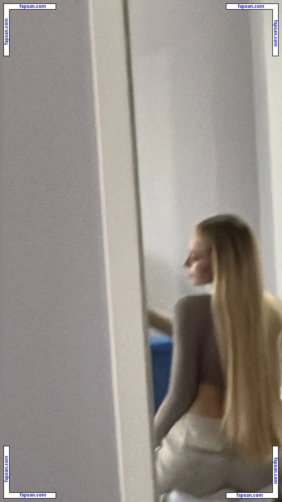 Sophia Diamond nude photo #0049 from OnlyFans