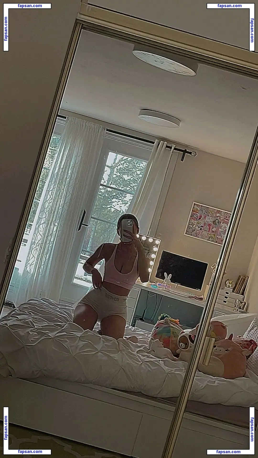 Sophia Diamond nude photo #0063 from OnlyFans