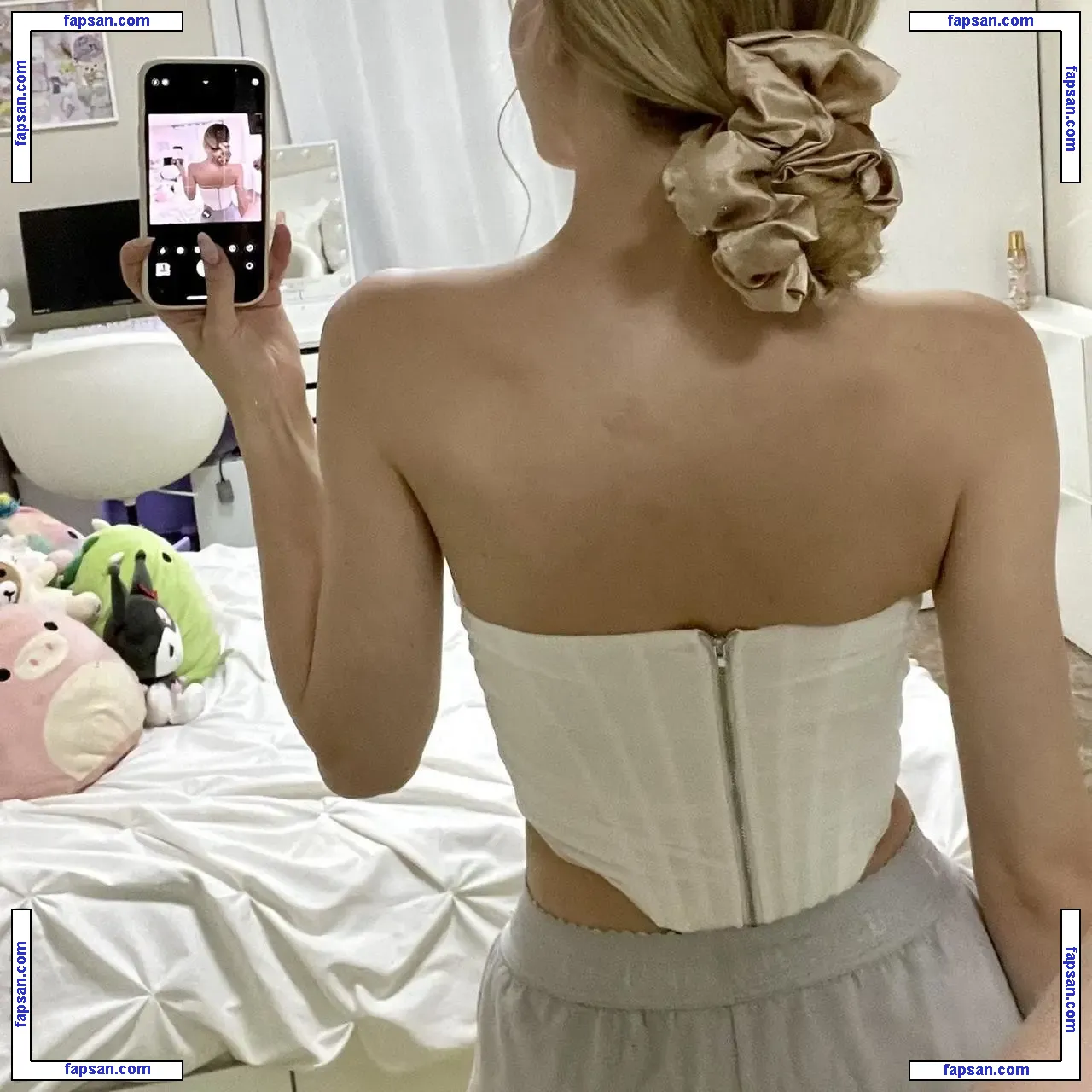 Sophia Diamond nude photo #0073 from OnlyFans