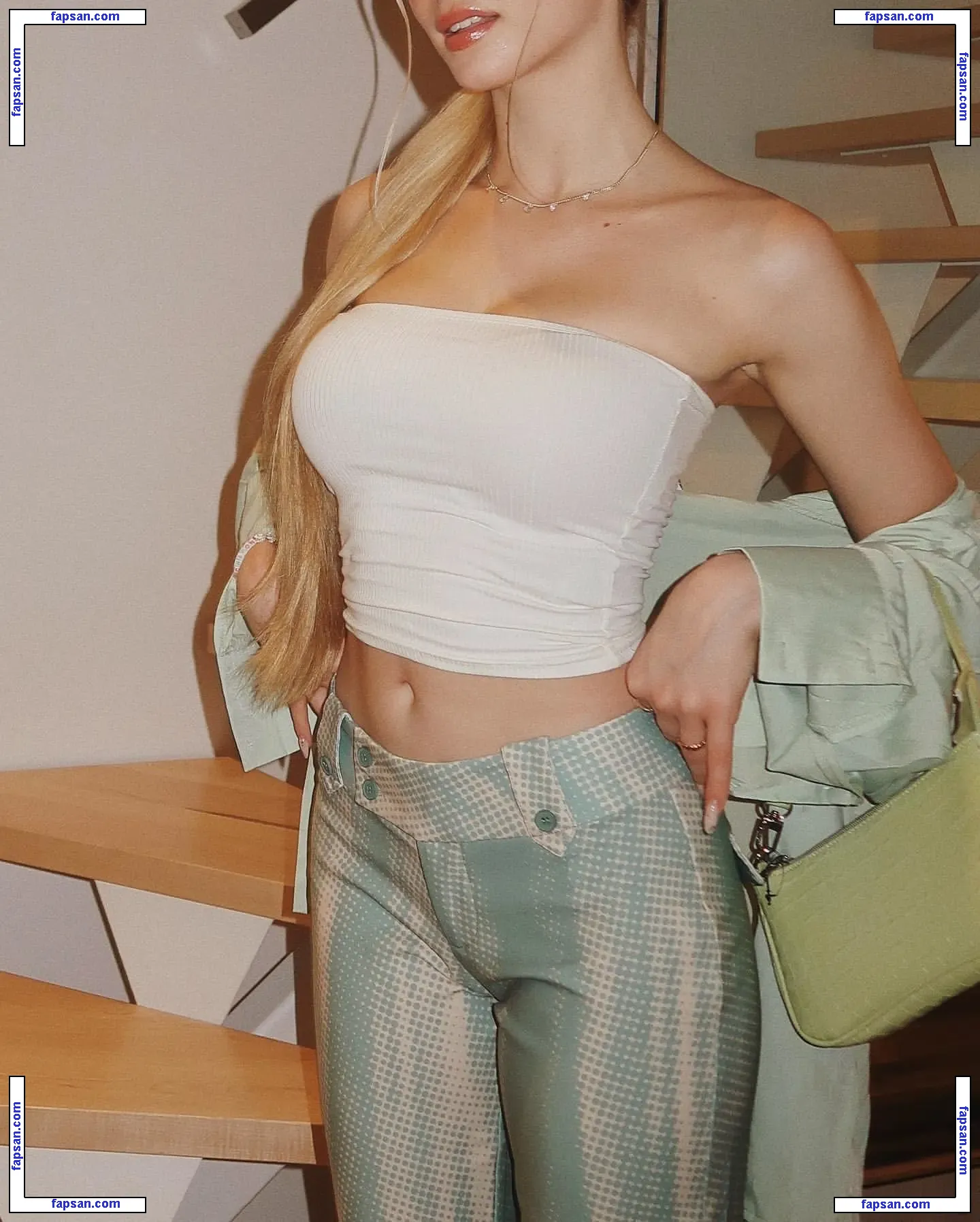 Sophia Diamond nude photo #0088 from OnlyFans