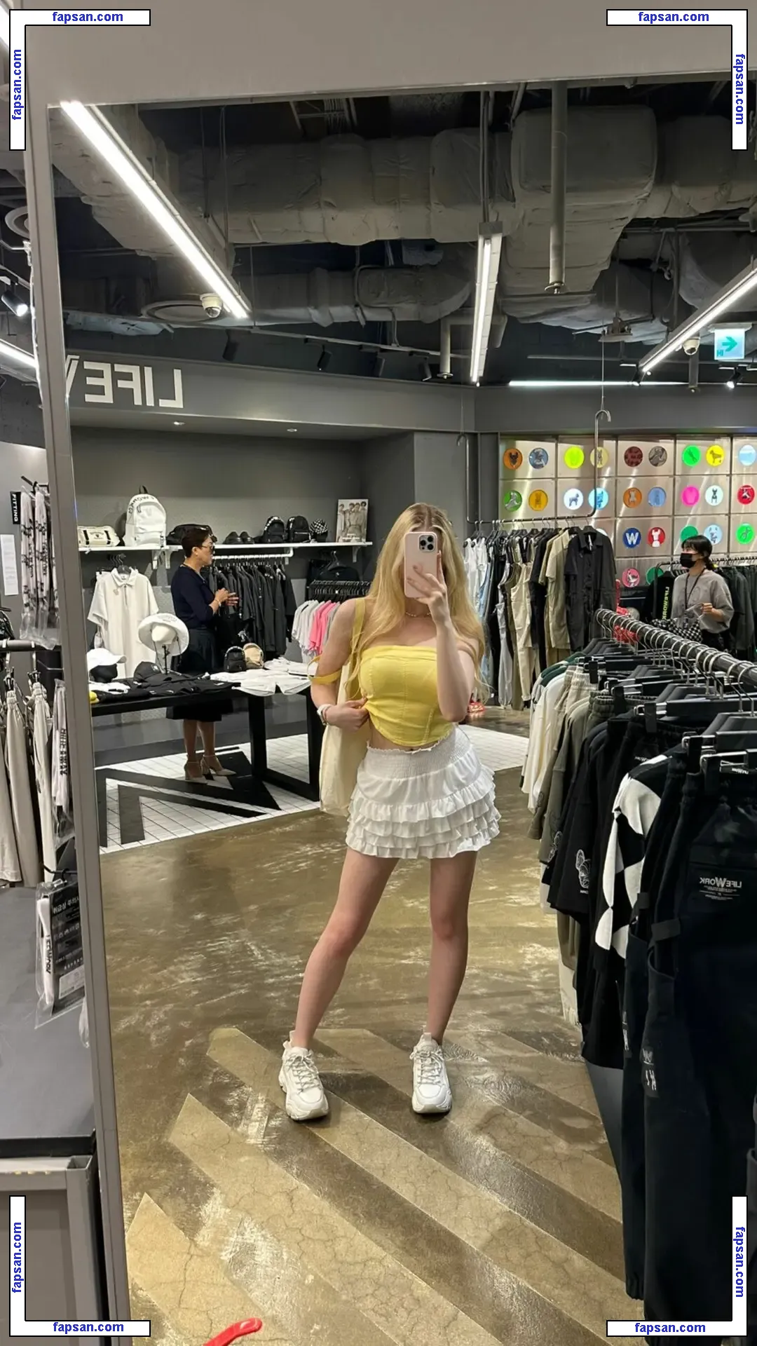 Sophia Diamond nude photo #0512 from OnlyFans
