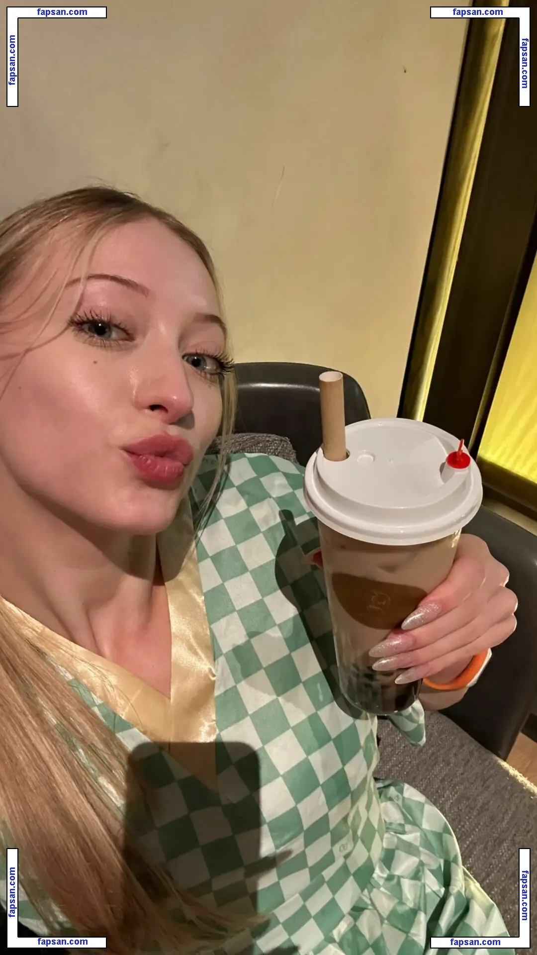 Sophia Diamond nude photo #0872 from OnlyFans