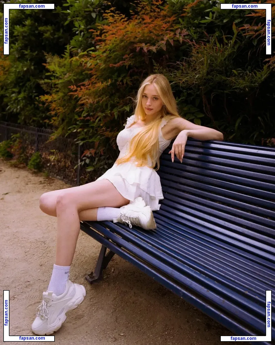 Sophia Diamond nude photo #0970 from OnlyFans
