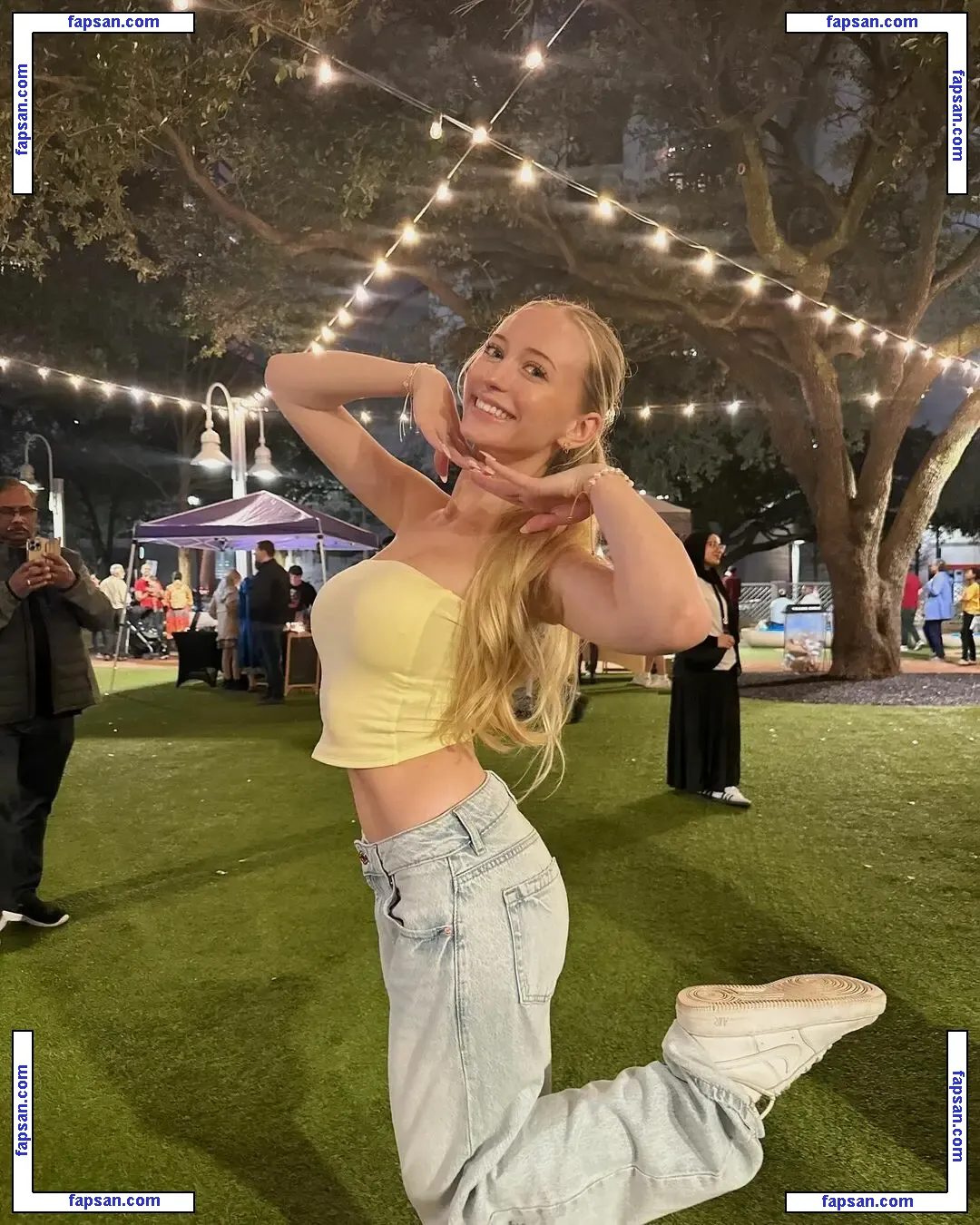 Sophia Diamond nude photo #1044 from OnlyFans