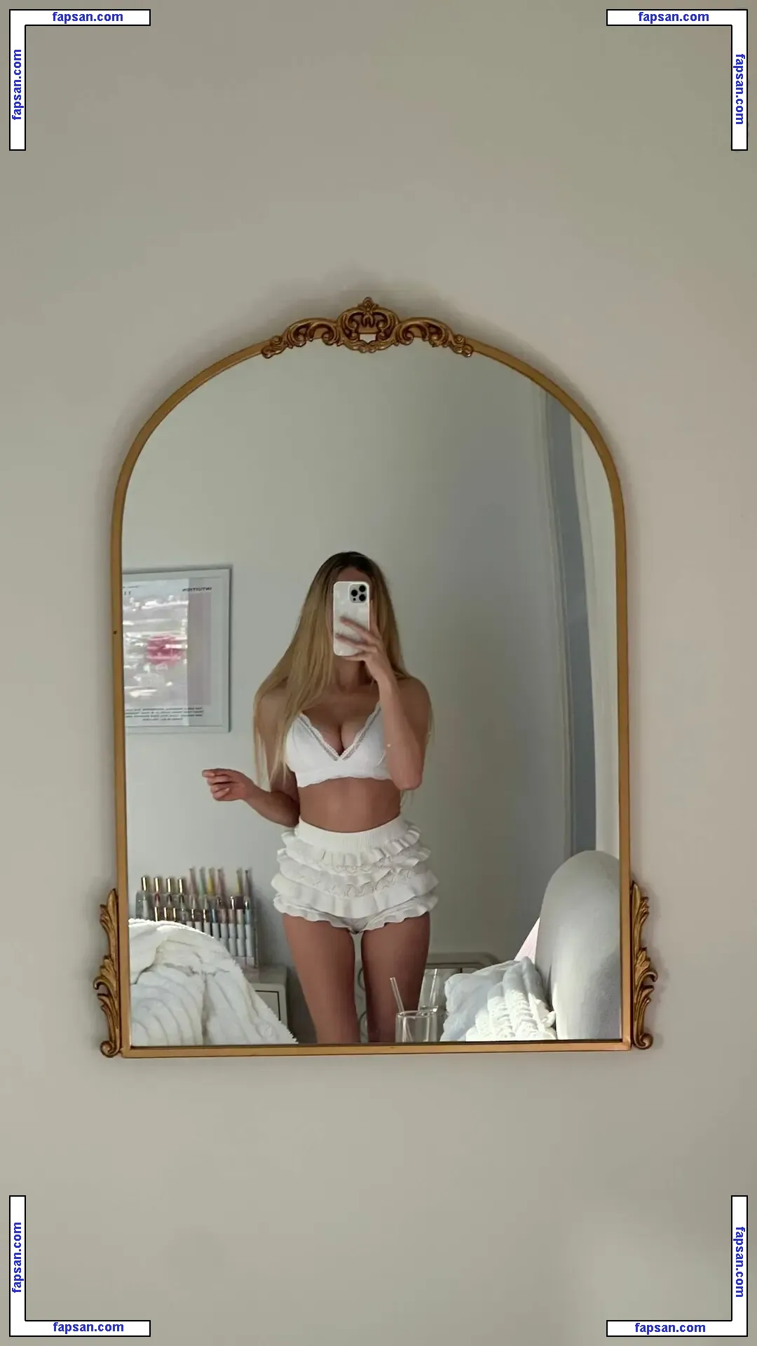 Sophia Diamond nude photo #1062 from OnlyFans