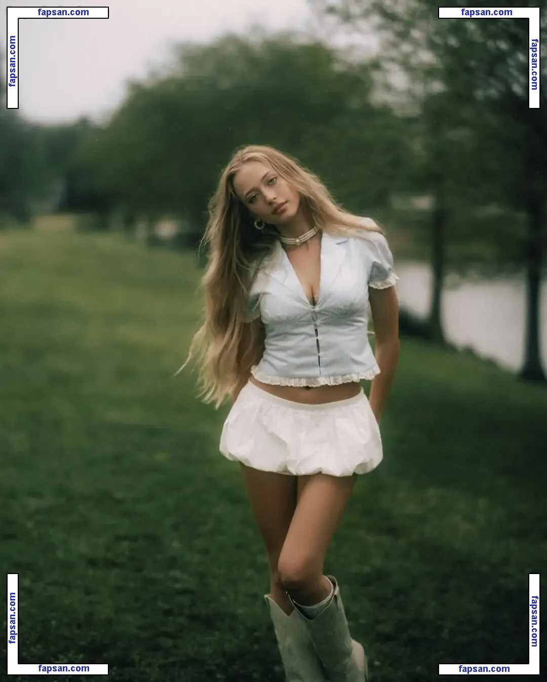 Sophia Diamond nude photo #1300 from OnlyFans