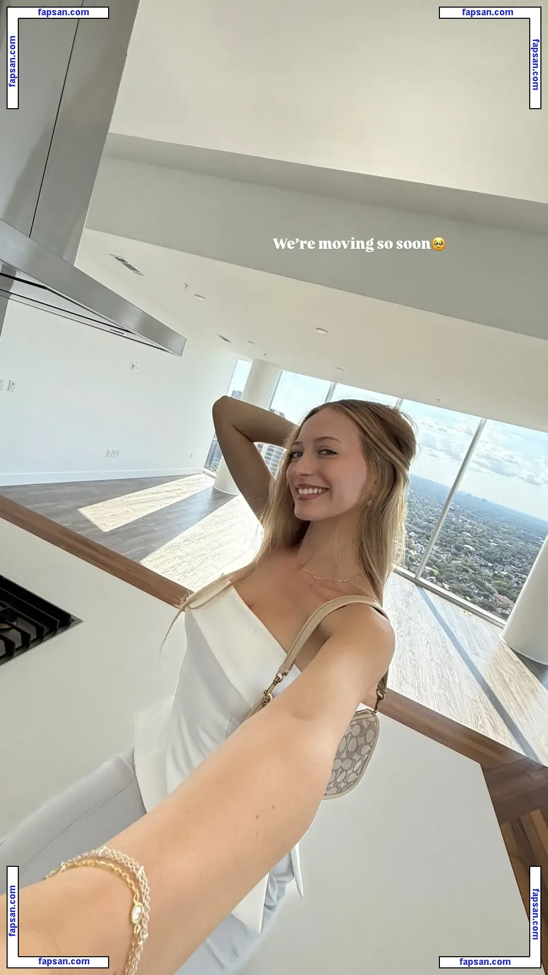 Sophia Diamond nude photo #1332 from OnlyFans