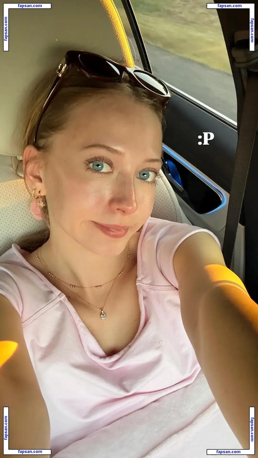 Sophia Diamond nude photo #1353 from OnlyFans