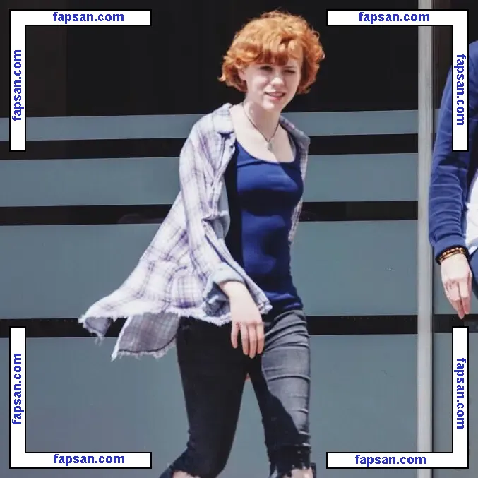 Sophia Lillis nude photo #0032 from OnlyFans