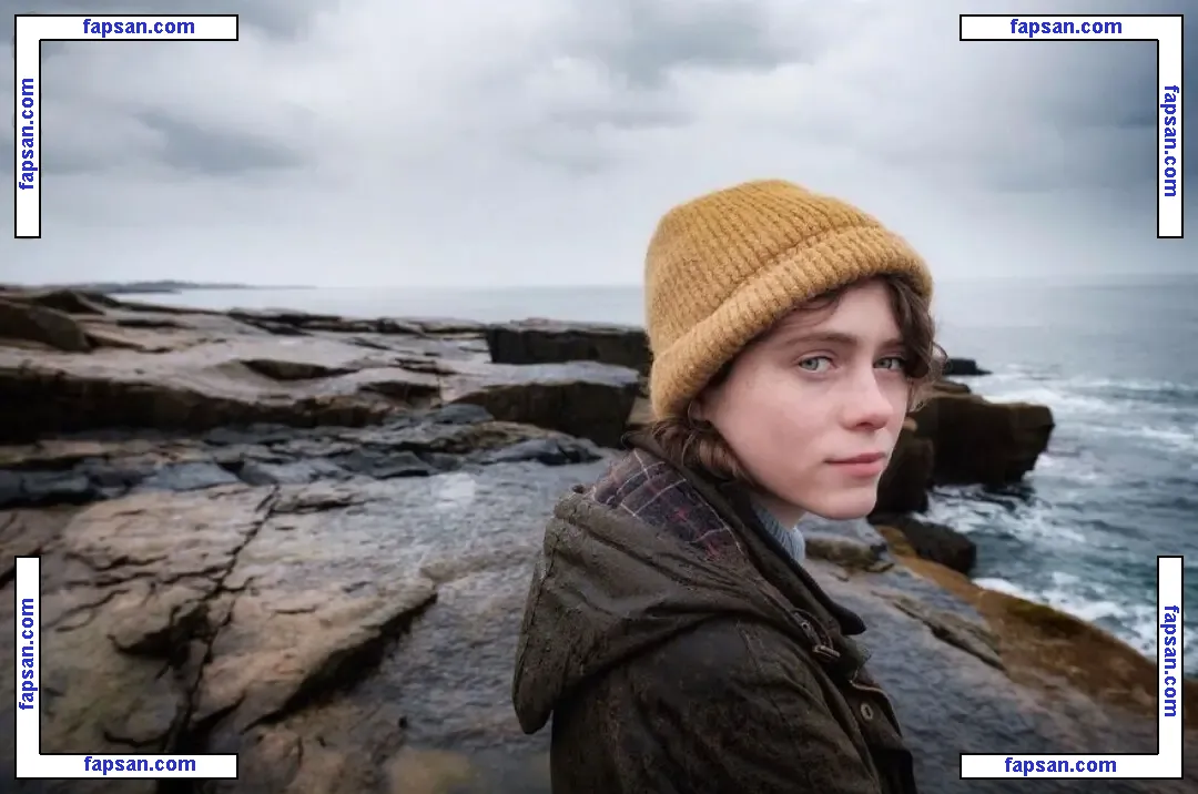 Sophia Lillis nude photo #0047 from OnlyFans