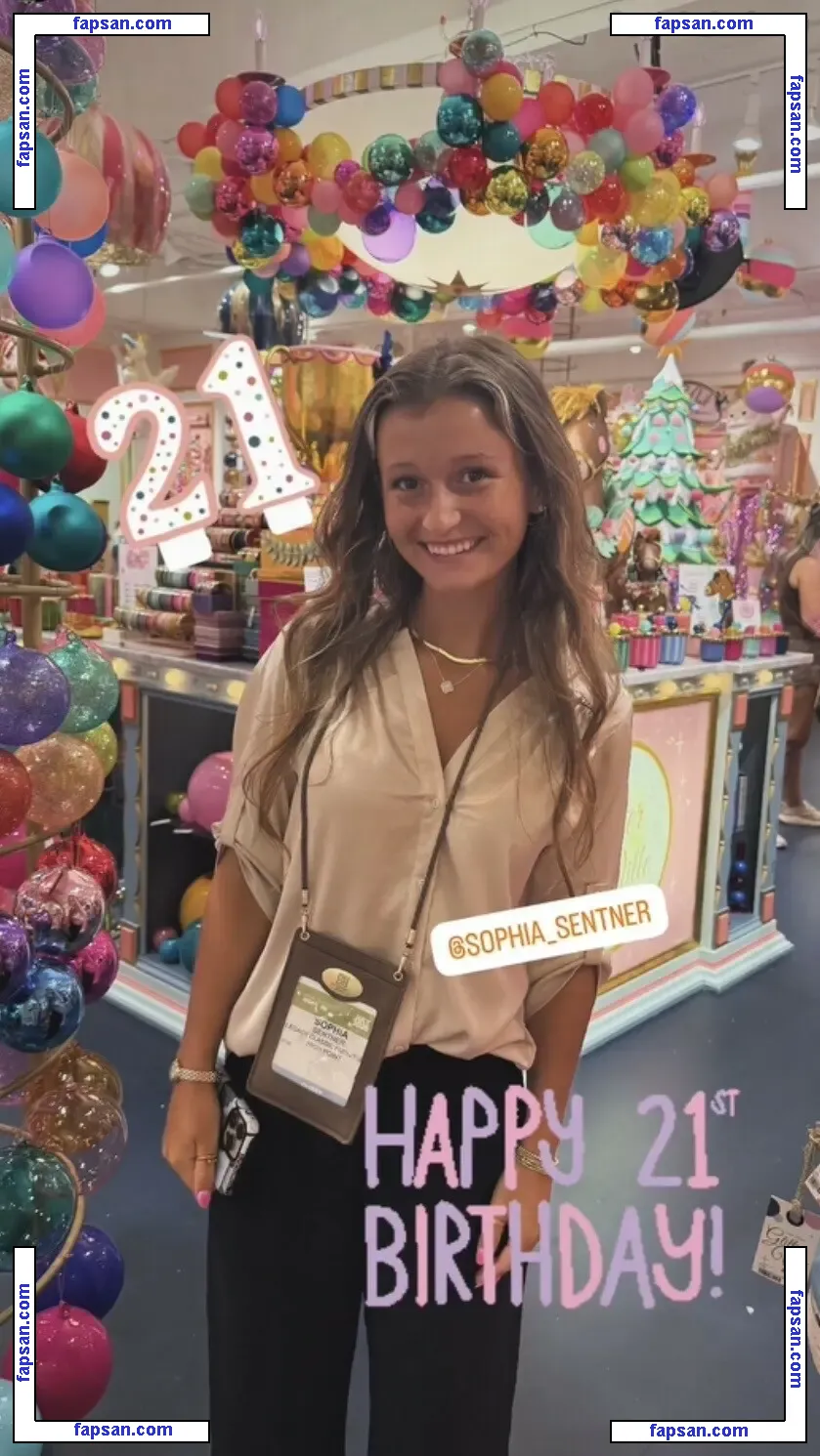 Sophia Sentner голая фото #0006 с Онлифанс