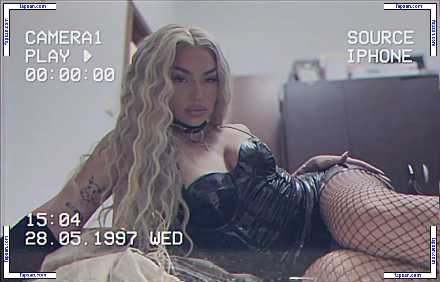 sophiarz nude photo #0004 from OnlyFans