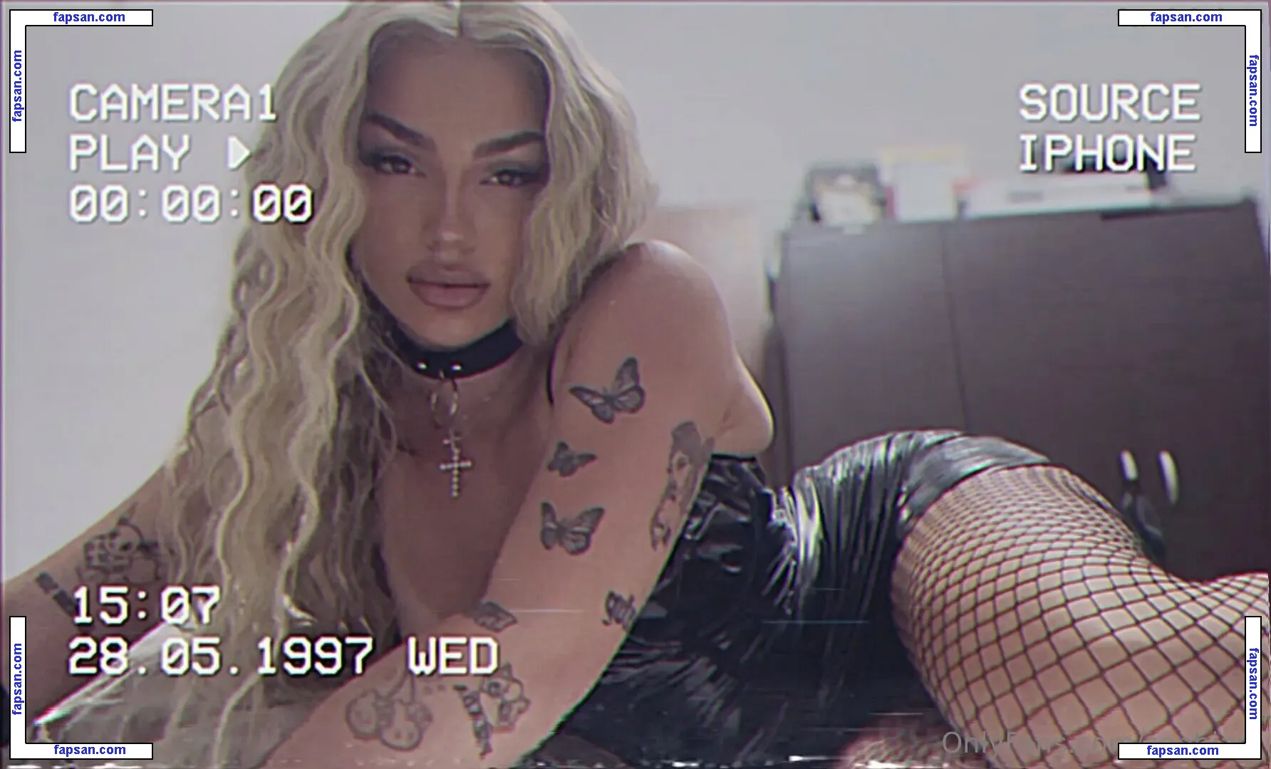 sophiarz nude photo #0008 from OnlyFans