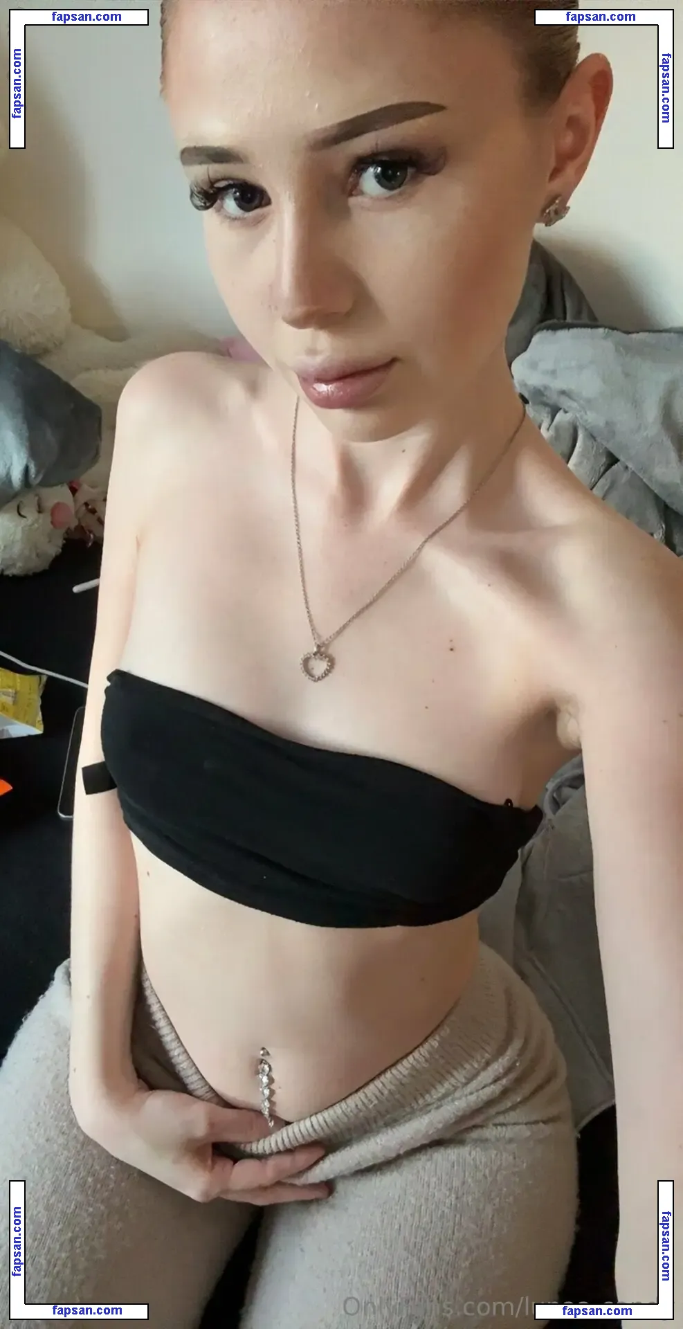 sophiatiel nude photo #0010 from OnlyFans