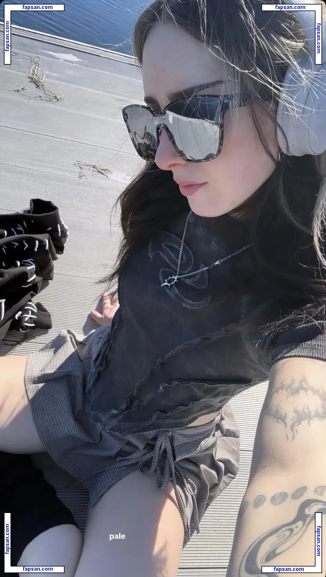 Sophie Burrell голая фото #0061 с Онлифанс