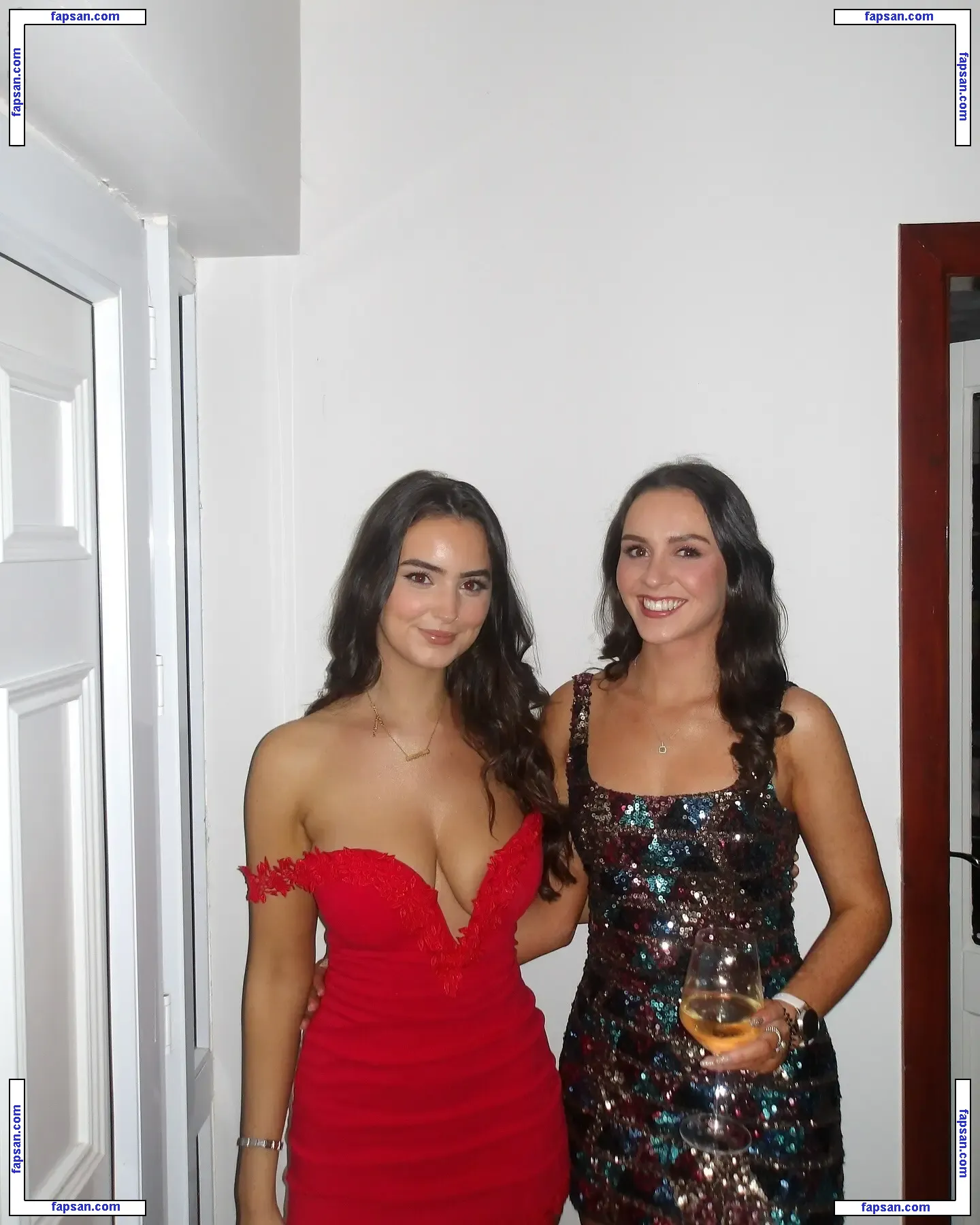 Sophie Clifford nude photo #0004 from OnlyFans