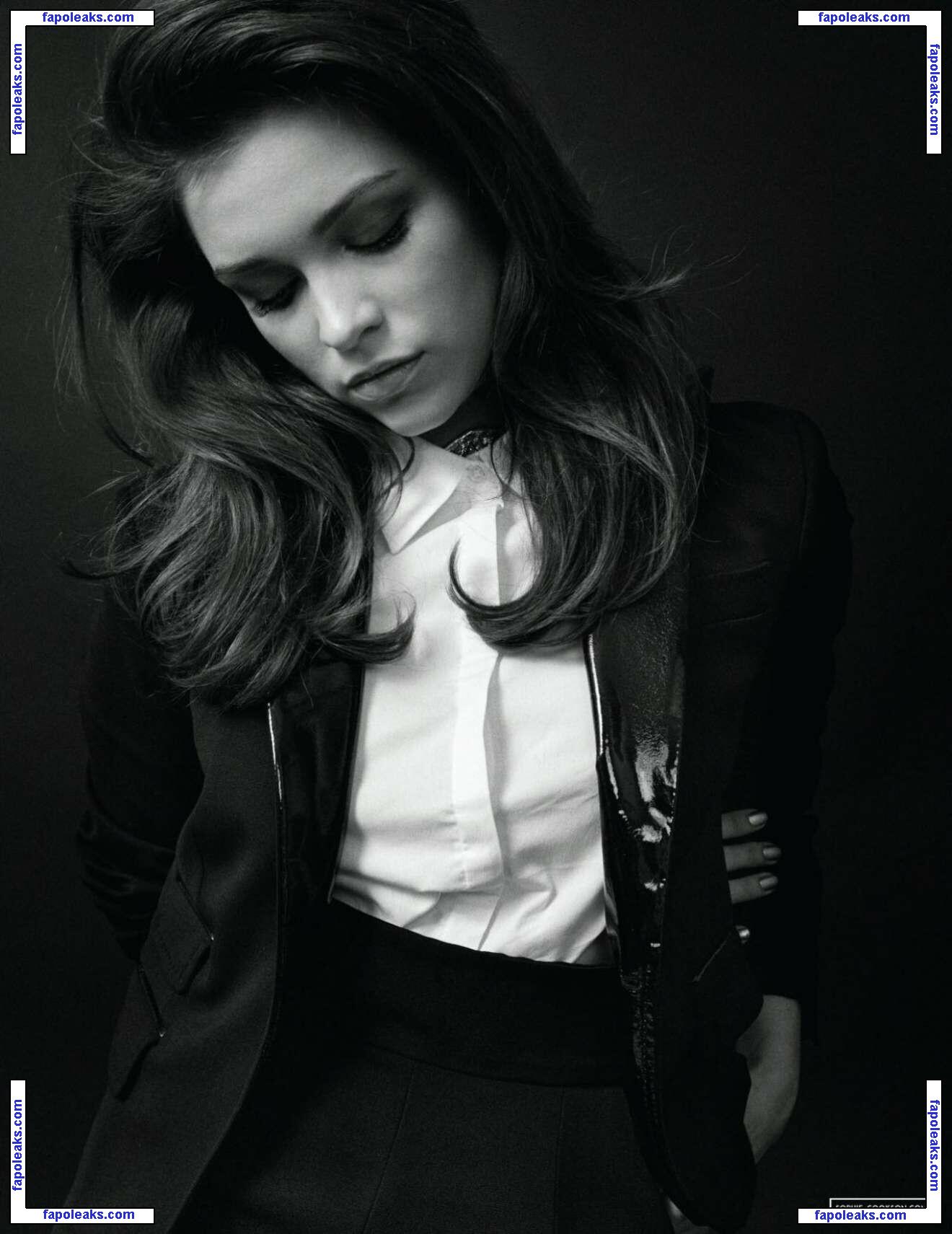 Sophie Cookson / cookie_soph nude photo #0038 from OnlyFans