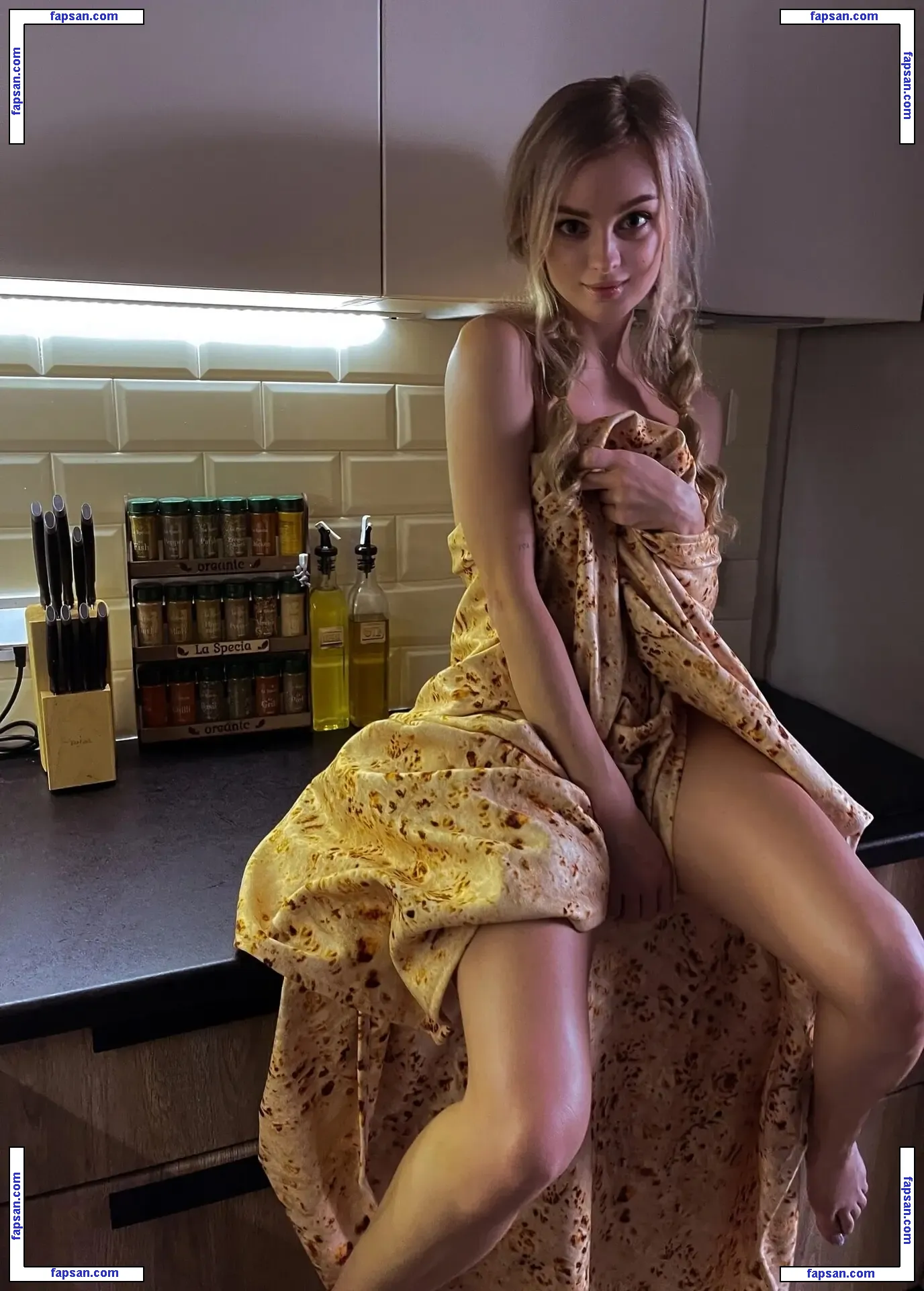 Sophie Katssby nude photo #0390 from OnlyFans