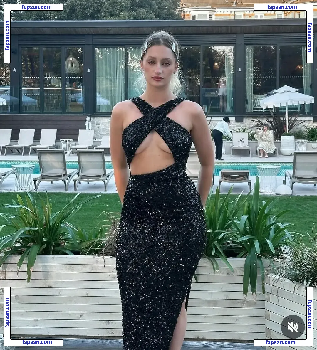 Sophie Morelli nude photo #0017 from OnlyFans