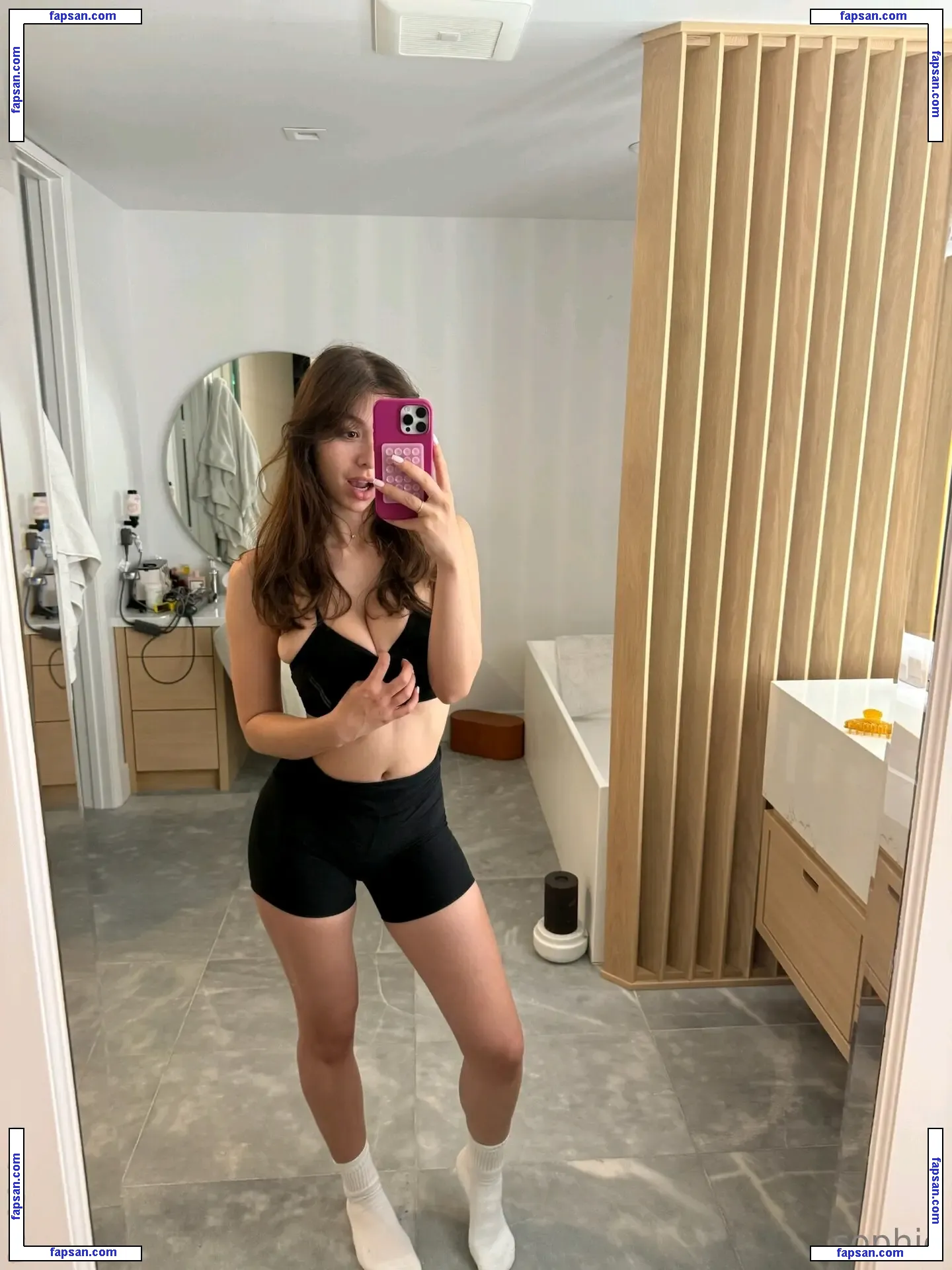Sophie Mudd nude photo #0041 from OnlyFans