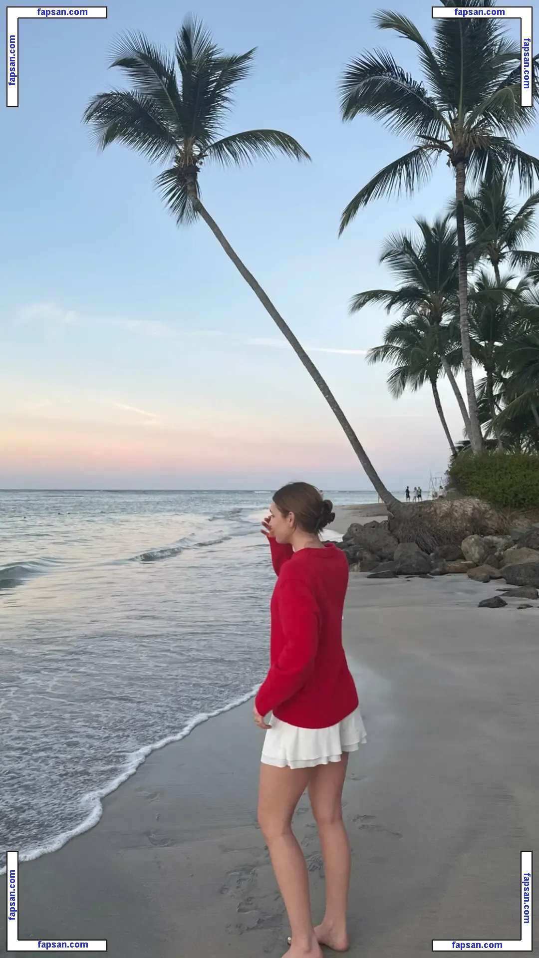 Sophie Nelisse nude photo #0026 from OnlyFans