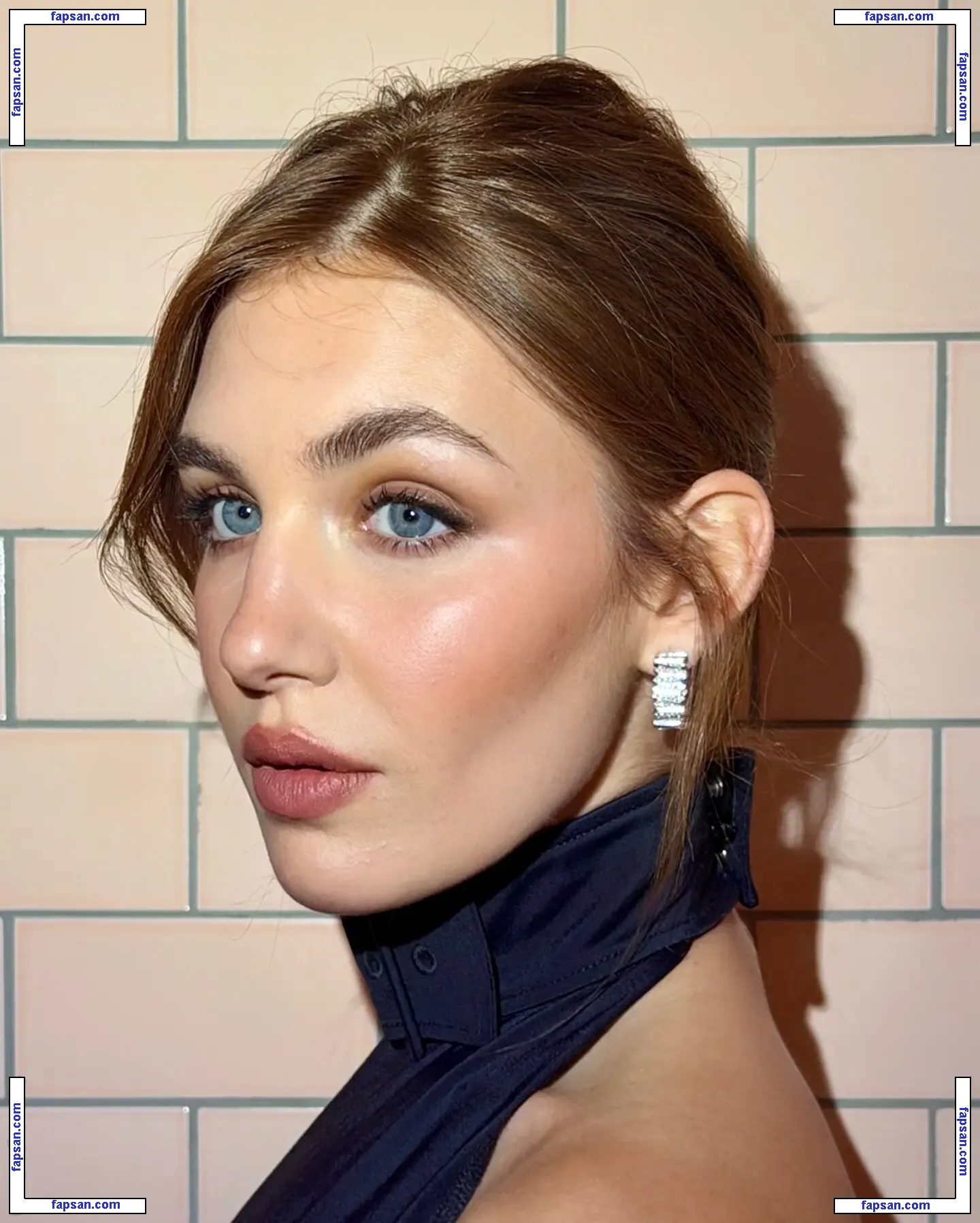 Sophie Nelisse голая фото #0029 с Онлифанс