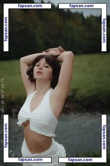 Sophie Nöther nude photo #0102 from OnlyFans