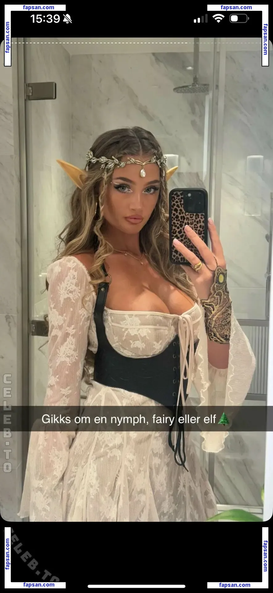 Sophie stray голая фото #0018 с Онлифанс