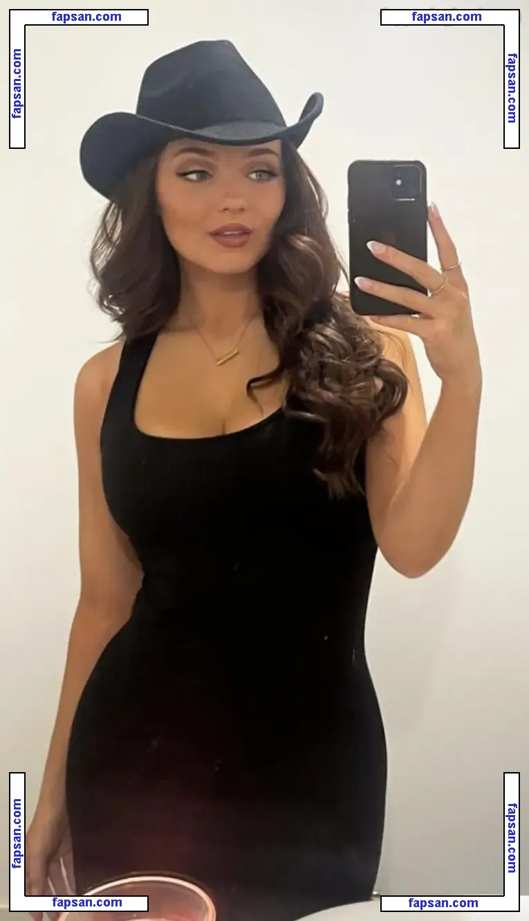 Sophie Wallace nude photo #0017 from OnlyFans
