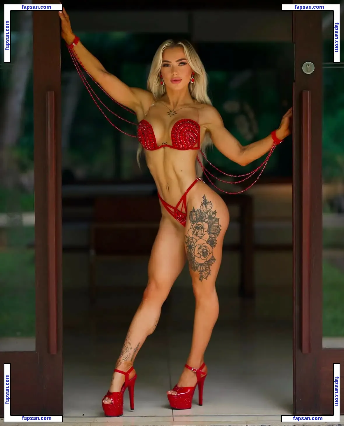 sophielollipop nude photo #0002 from OnlyFans