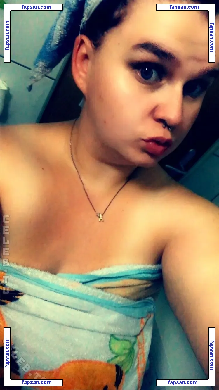 SophieSchmande голая фото #0001 с Онлифанс