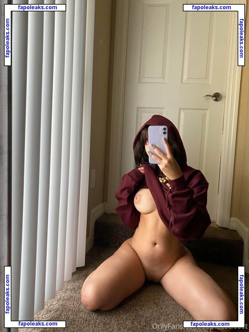 sophiescloset nude photo #0016 from OnlyFans