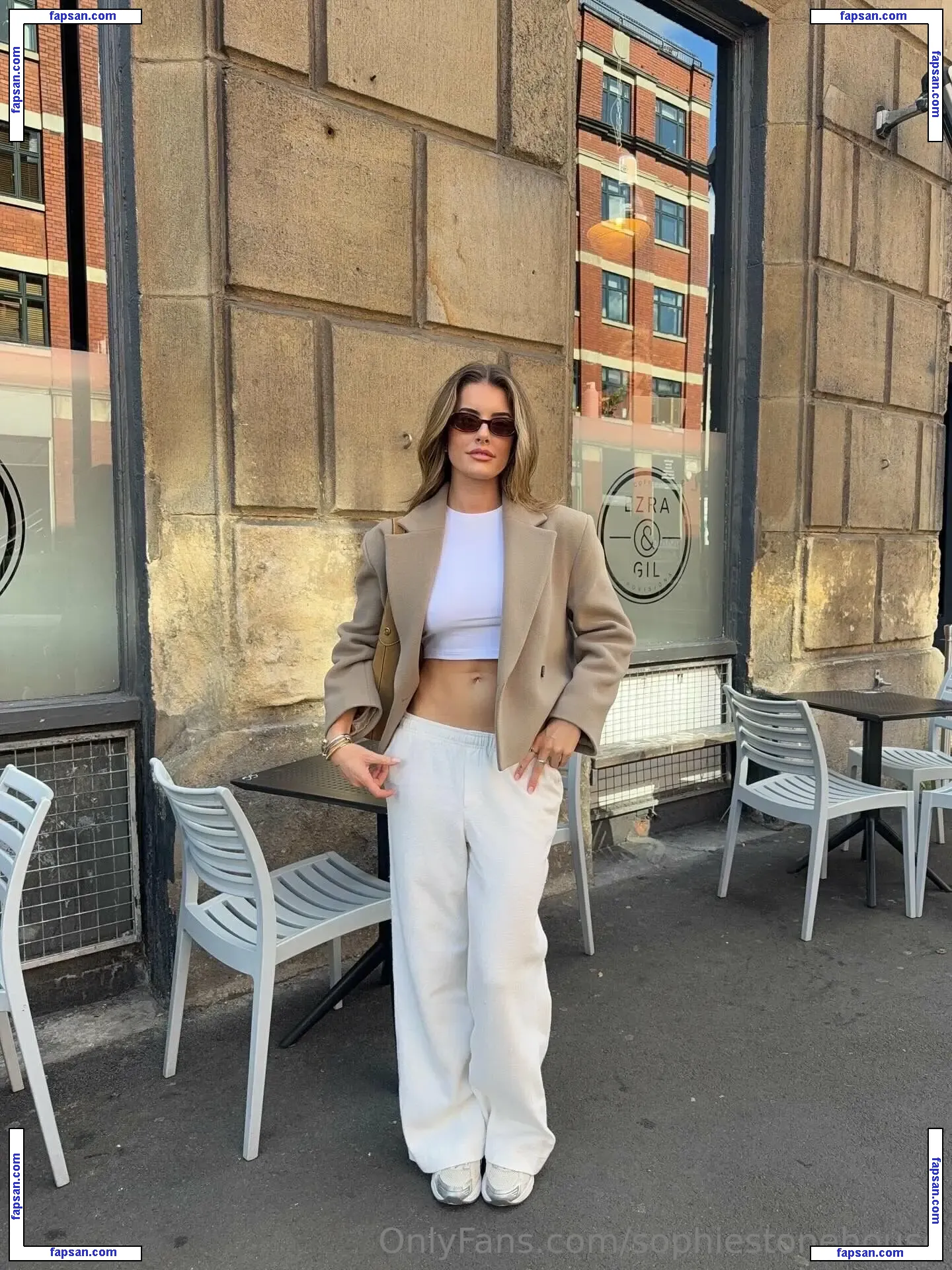 sophiestonehouse nude photo #0019 from OnlyFans