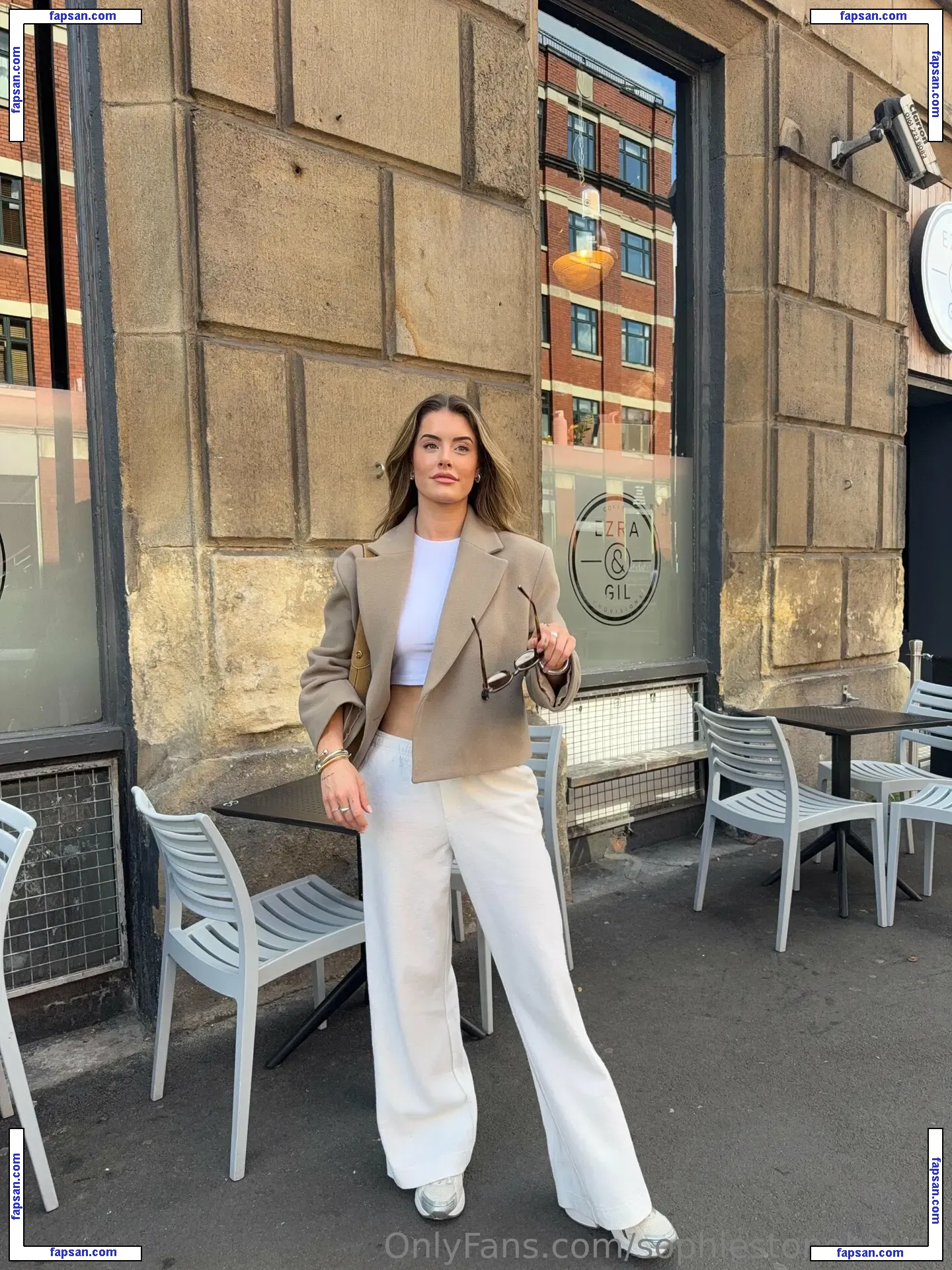 sophiestonehouse nude photo #0021 from OnlyFans