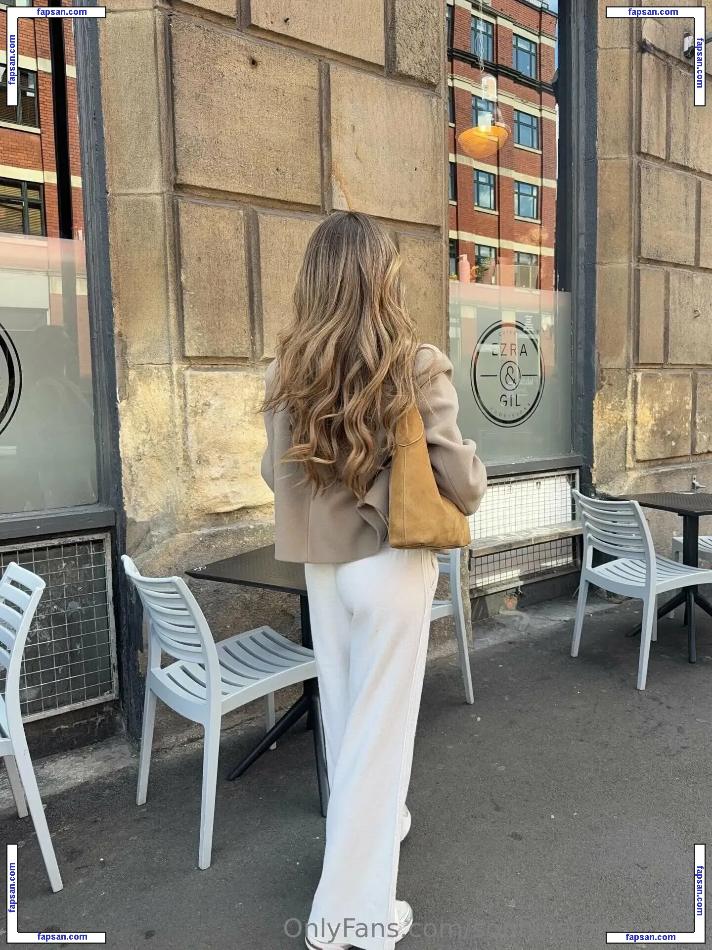 sophiestonehouse nude photo #0025 from OnlyFans