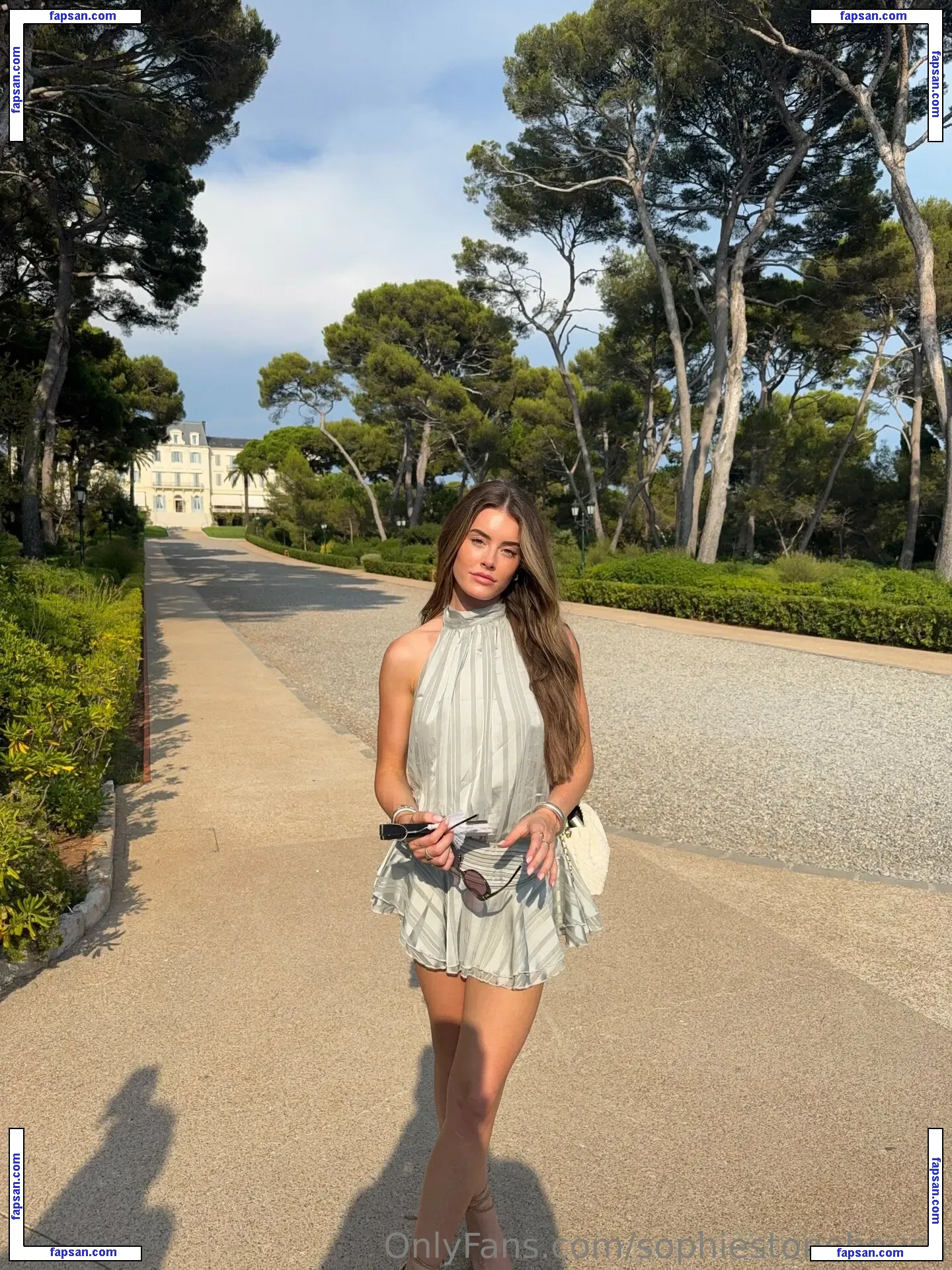 sophiestonehouse nude photo #0032 from OnlyFans