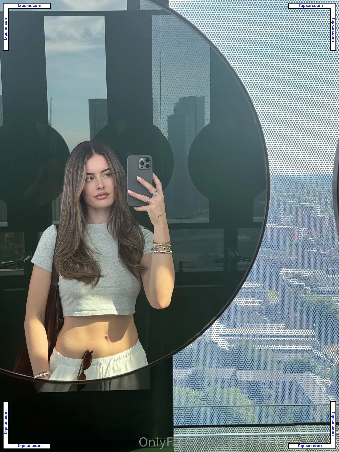 sophiestonehouse nude photo #0034 from OnlyFans