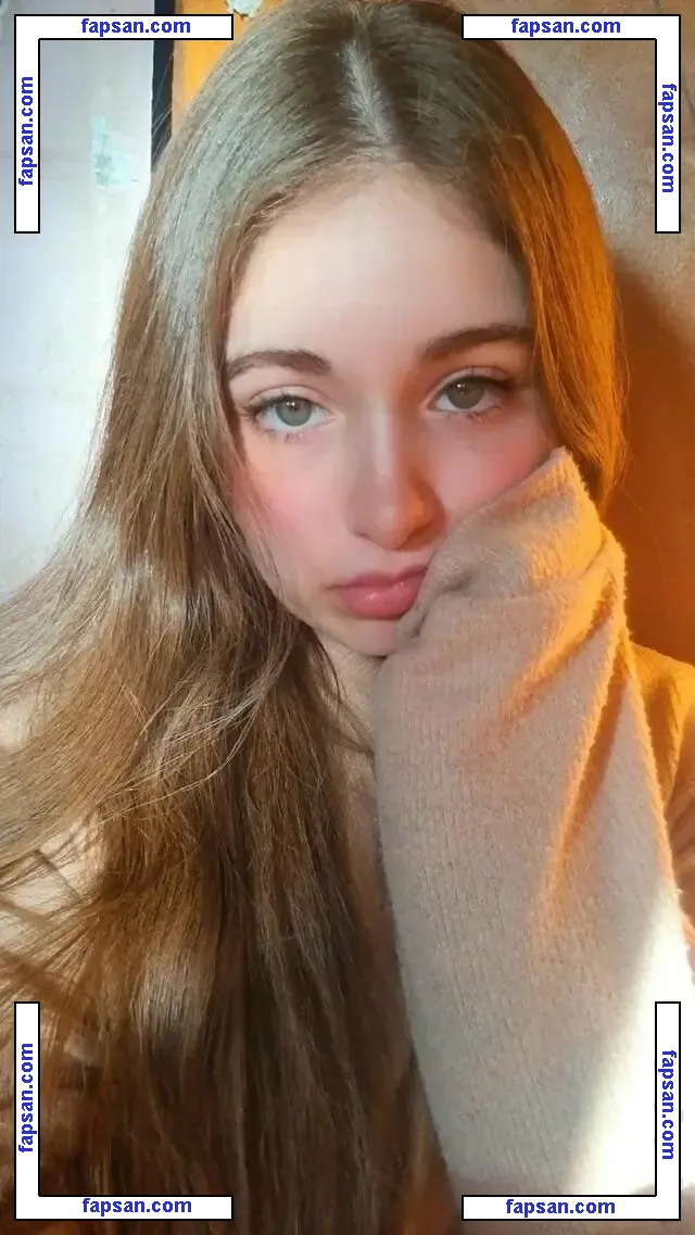 Sophiet ASMR голая фото #0020 с Онлифанс