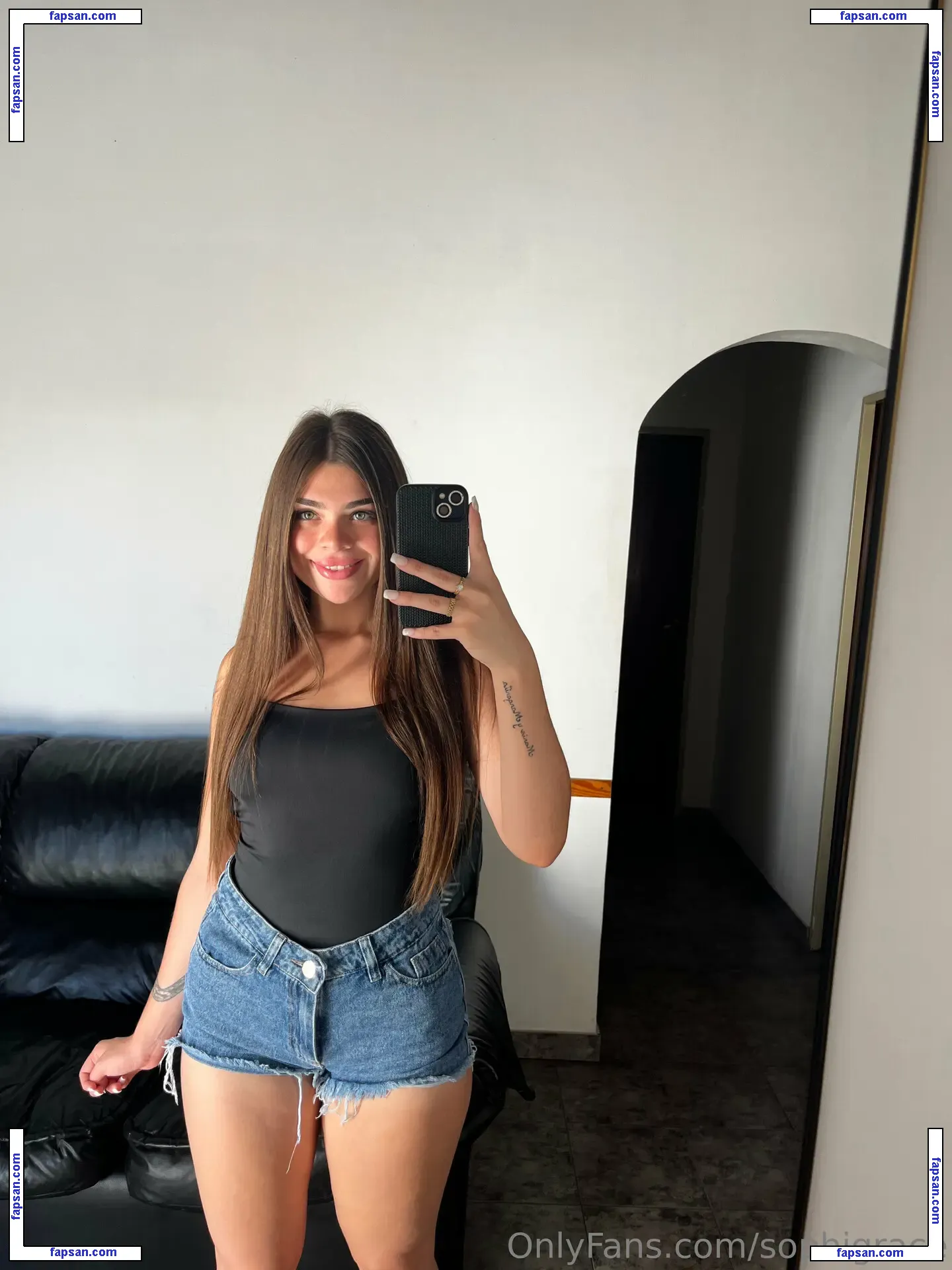 sophigrace nude photo #0004 from OnlyFans
