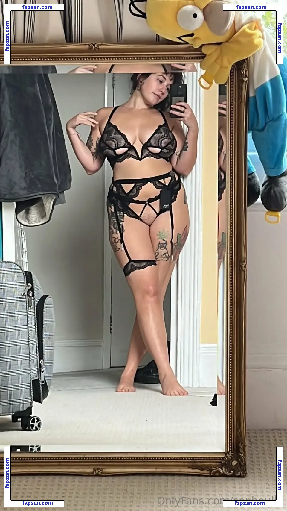 Sophoulla nude photo #0220 from OnlyFans