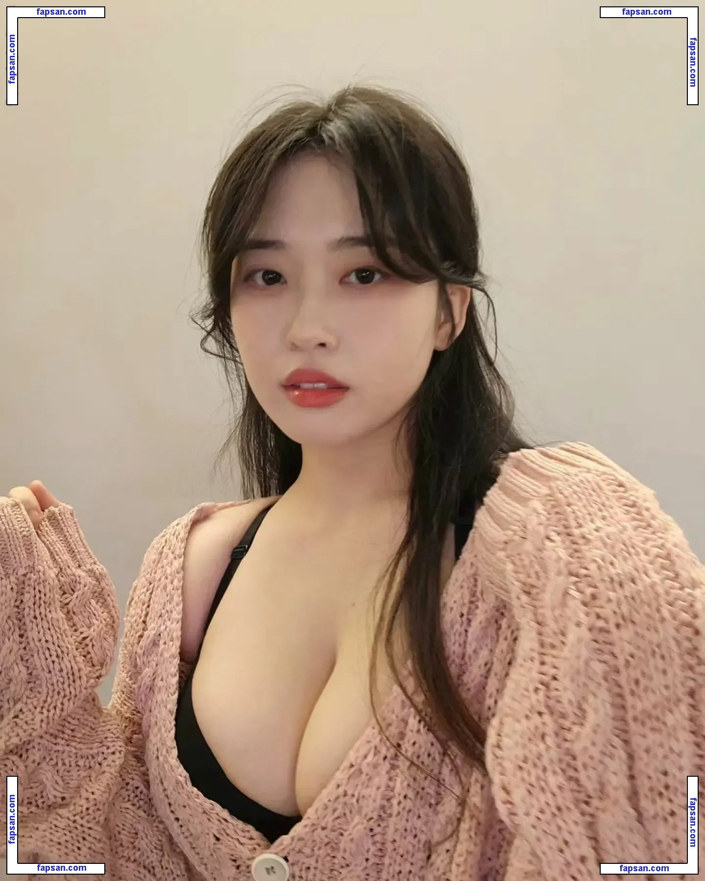 sorammmm nude photo #0019 from OnlyFans