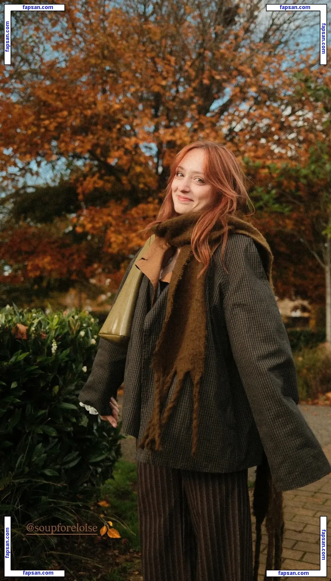 Soupforeloise nude photo #0021 from OnlyFans