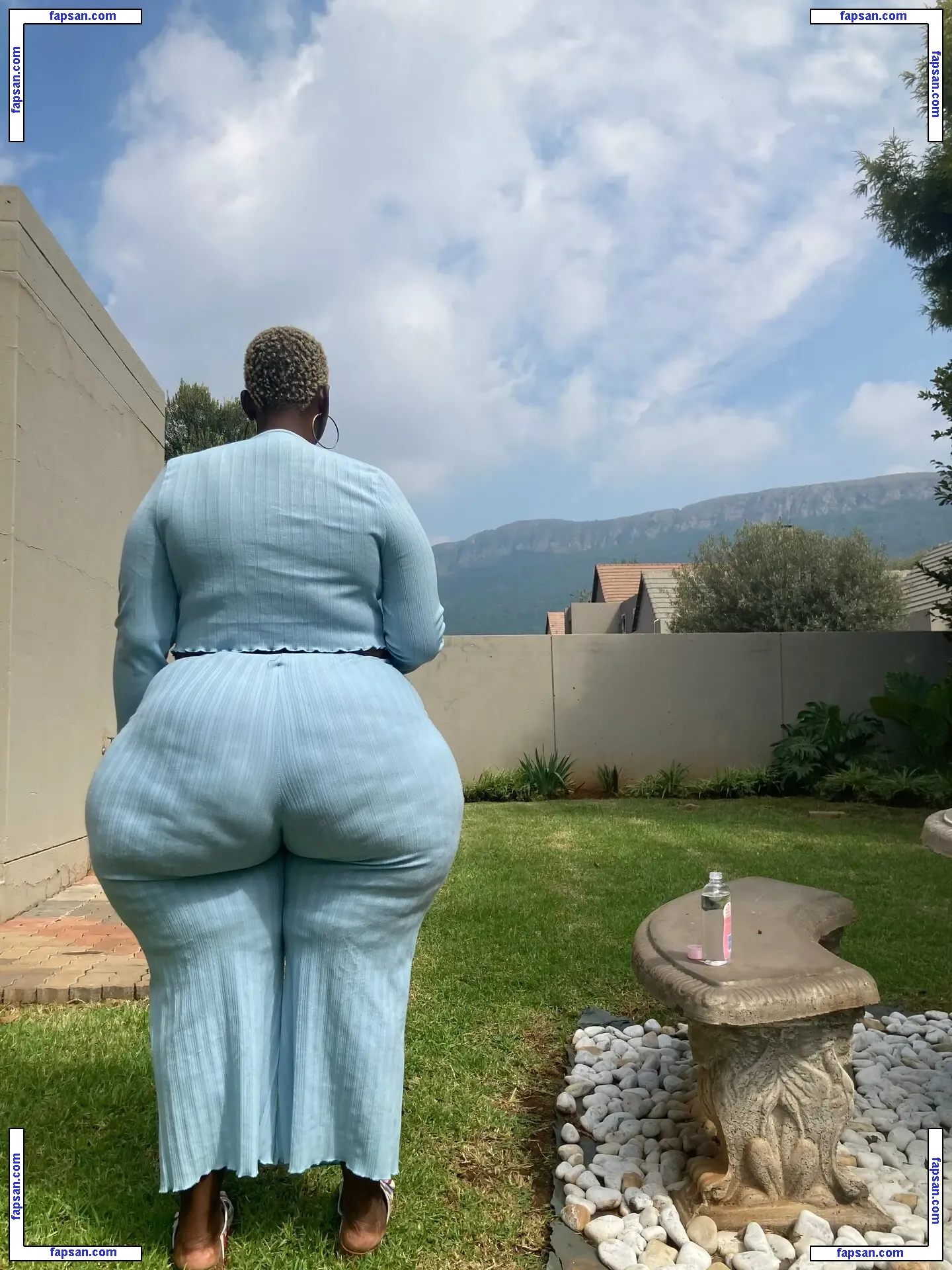 South African Thick nude photo #0032 from OnlyFans