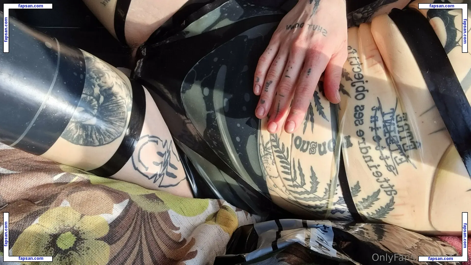 sowln nude photo #0012 from OnlyFans