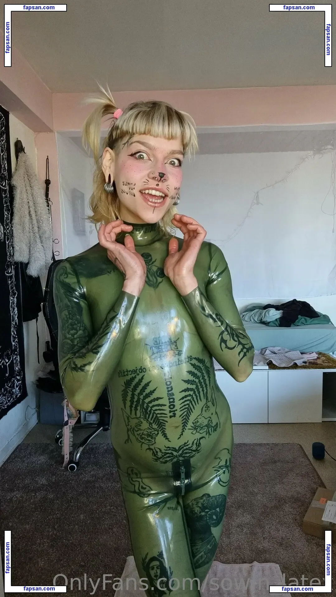 sowln nude photo #0022 from OnlyFans