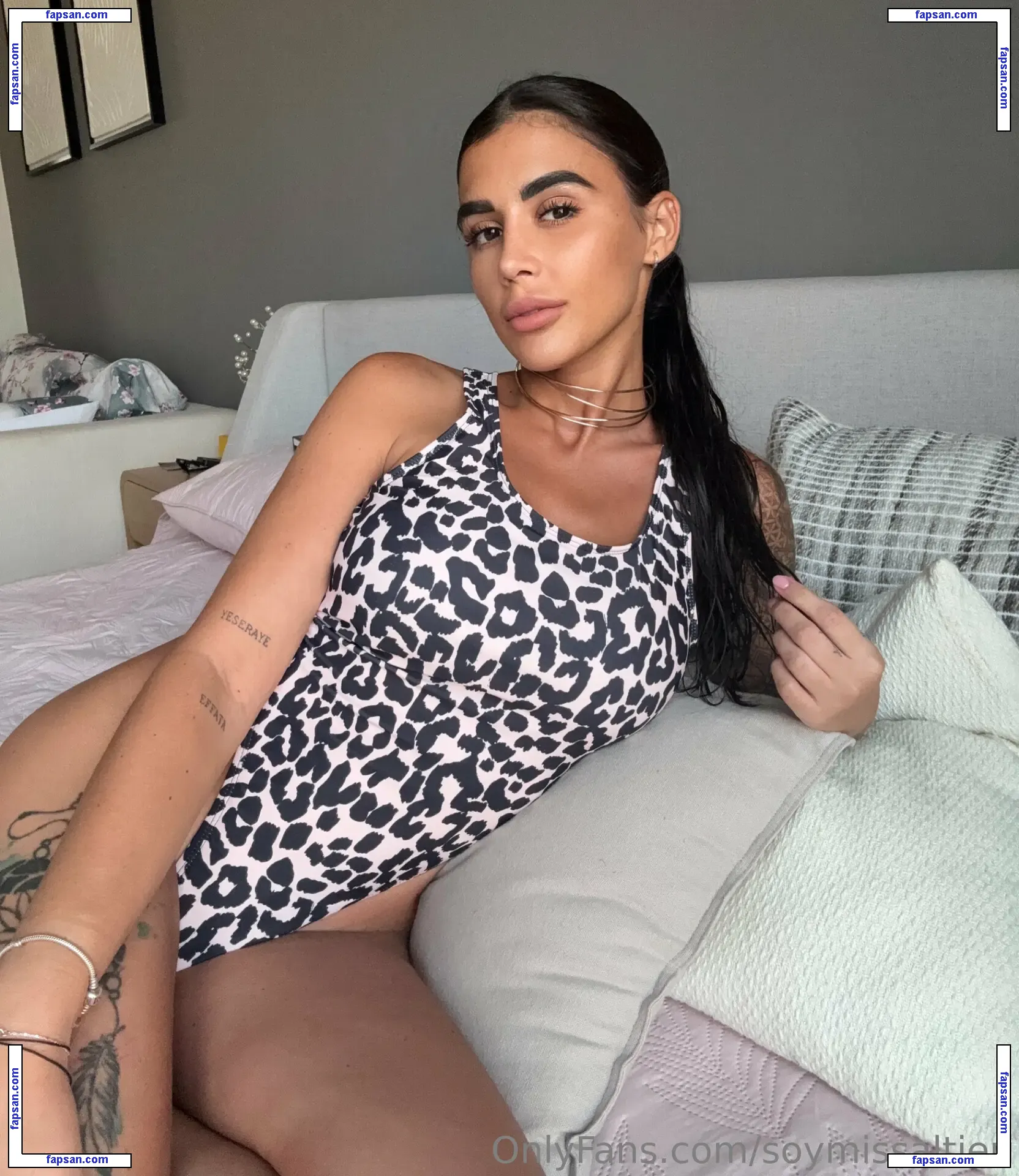 soymissaltieri nude photo #0002 from OnlyFans