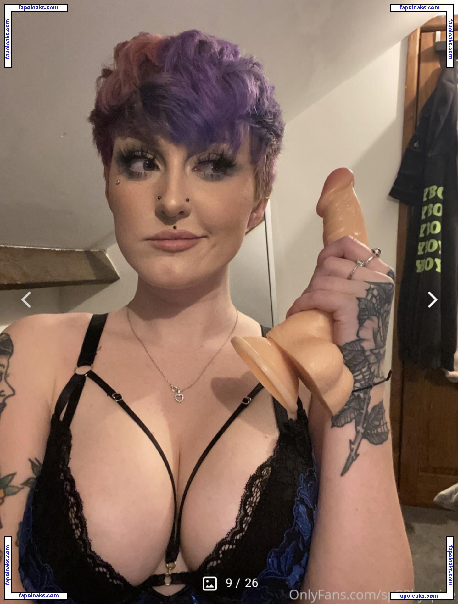 sp00kyspice / sp00ky.spice nude photo #0001 from OnlyFans