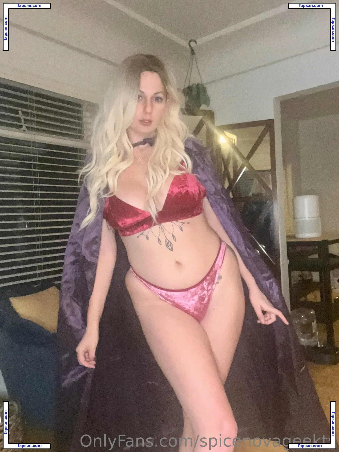 spicenovageektv nude photo #0033 from OnlyFans