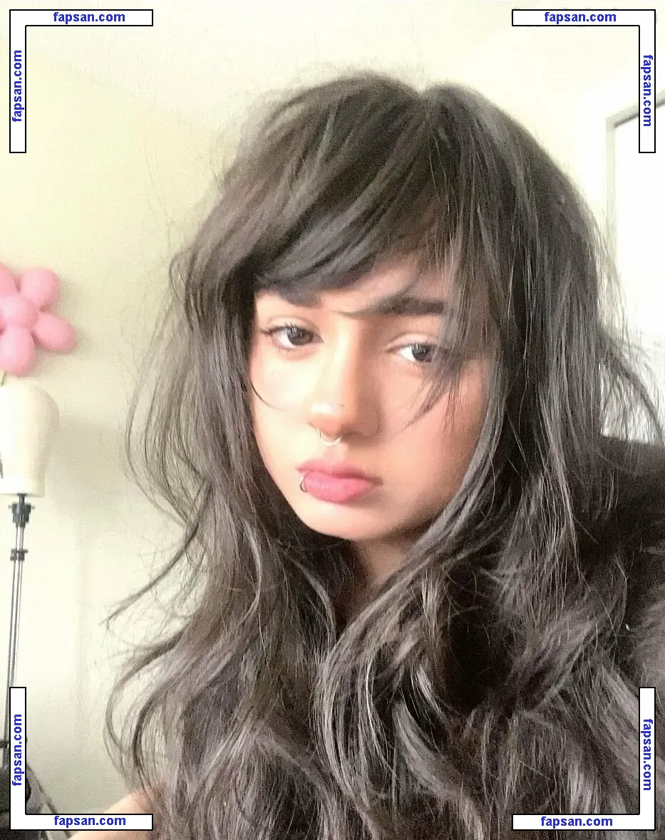 Spoiledjaguar nude photo #0018 from OnlyFans